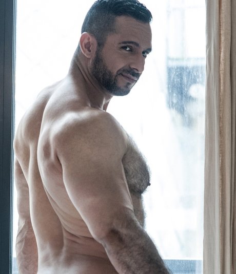 Adam Champ かわいいポルノスター 画像