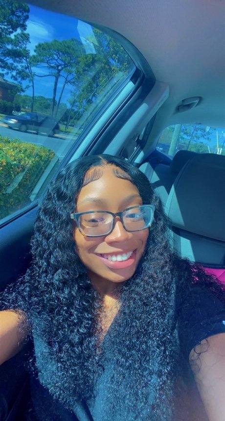 Rayana ホットモデル 画像