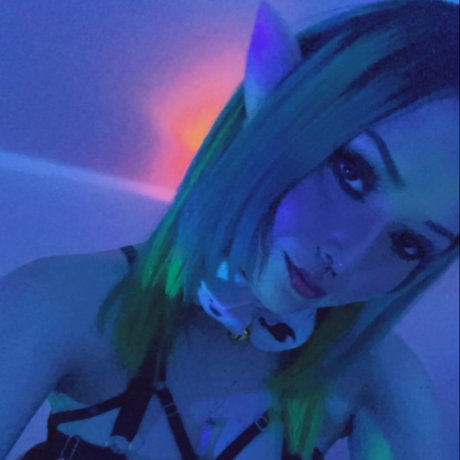 _Kleo Kardashian エロティックなモデル 写真