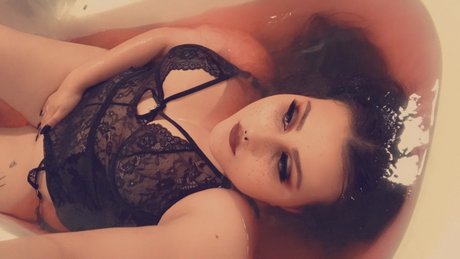 毛深いアジア人オンリーファンズ 無料xxx 写真