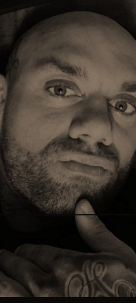 Roman Sylva ホットなモデル 画像