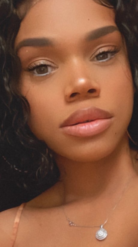 Rita Mata ヌードスター 写真