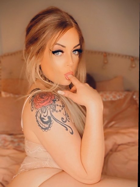 Riley Lockhart セックス女優 アーカイブ