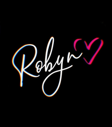 Robyn_ 完璧なモデル 画像