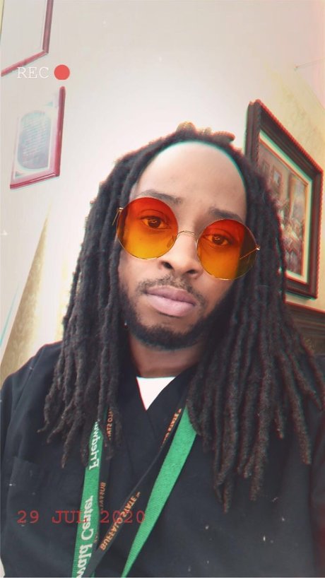 man of many talents_ ヌード女優 アーカイブ