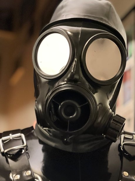 rubber demon ポルノスター 画像