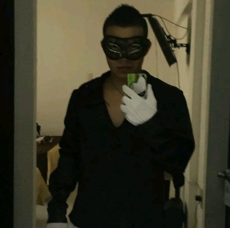 SALVADOR LANDA ポルノスター アダルト 画像