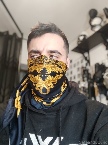 Safe and Bound 素敵なモデル 写真