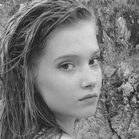 アマチュアディープスロートオンリーファンズ 限定 ギャラリー