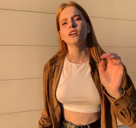 立ちファックオンリーファンズ ヌード 写真