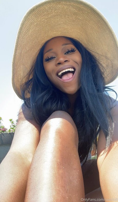 ポニーテールオンリーファンズ 美しいポルノ 画像