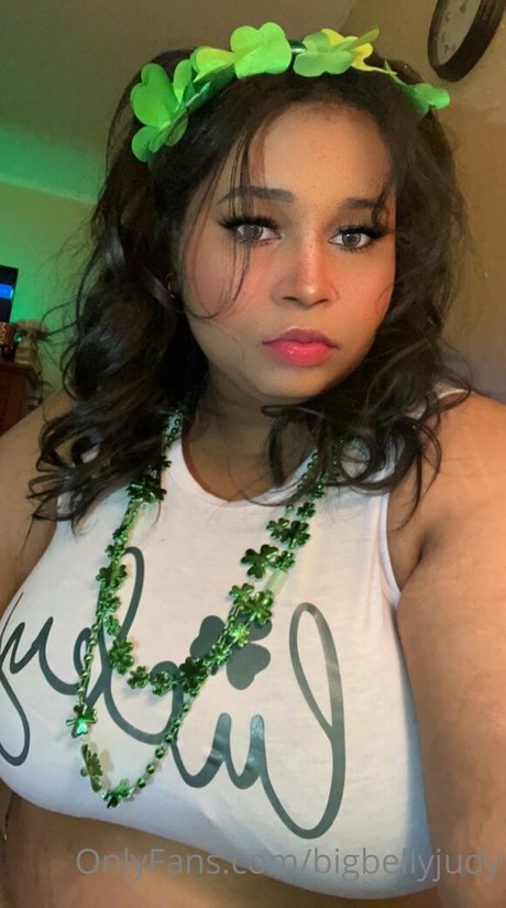 bigbellyjudy アダルトモデル 写真