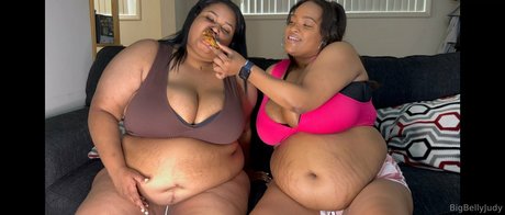 アラブのPAWG オンリーファンズ パーフェクト ギャラリー