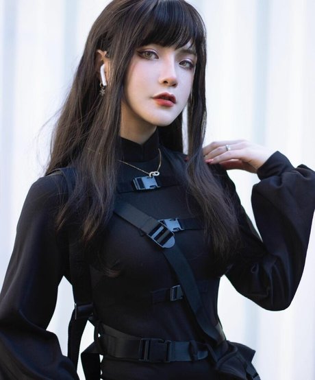 スペードのクイーン オンリーファンズ 限定 画像