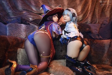 女性のオーガズム オンリーファンズ 美しいヌード 写真