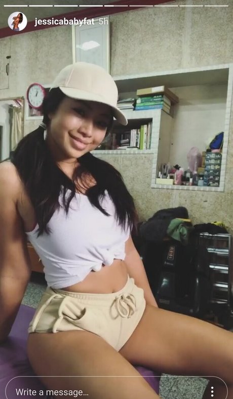 最もホットなティーンオンリーファン アダルト 写真