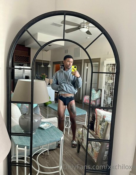 xx chilo アダルトモデル 画像