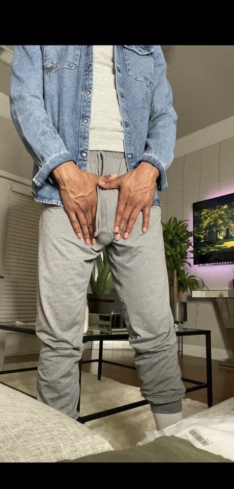 xx chilo ポルノスター ヌード ギャラリー