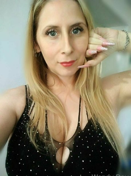 wendydday 独占モデル 写真