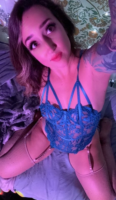 avavette ホットなモデル ギャラリー