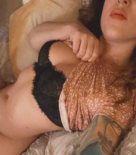 avavette 完璧なモデル 写真