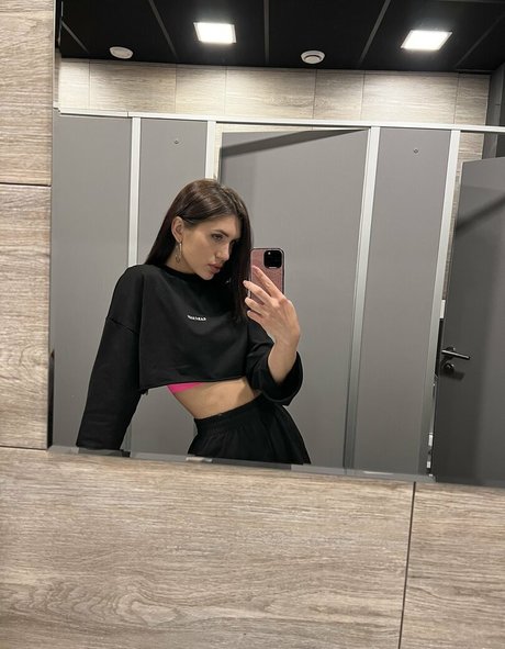 Leo Ahsoka スター ヌード 写真