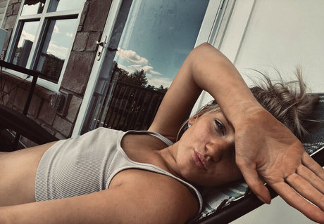 Kayley Duncan アダルトモデル 写真