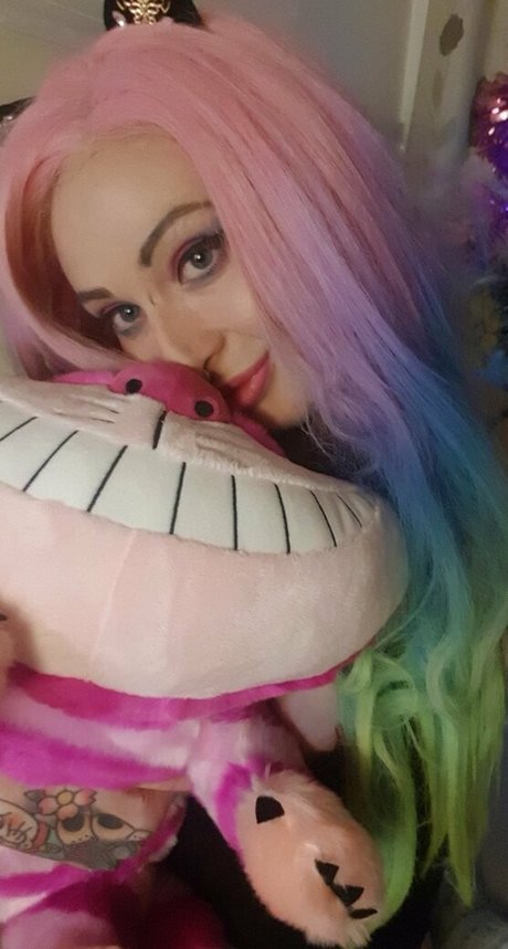 queenrainifree ポルノスター HD 画像