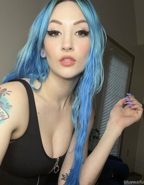 フラットオンリーファン ポルノ 画像