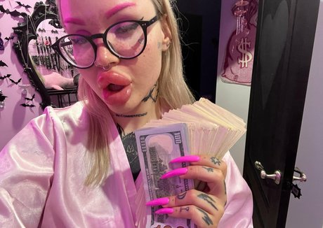 Nasty bimbo ヌードモデル 写真