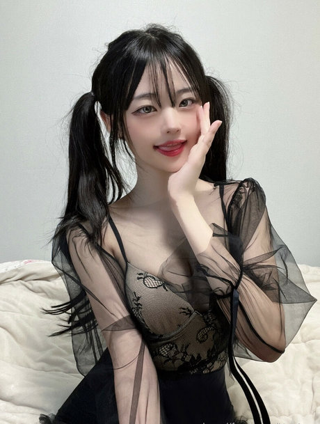 モデルファックオンリーファンズ 美しいヌード 画像