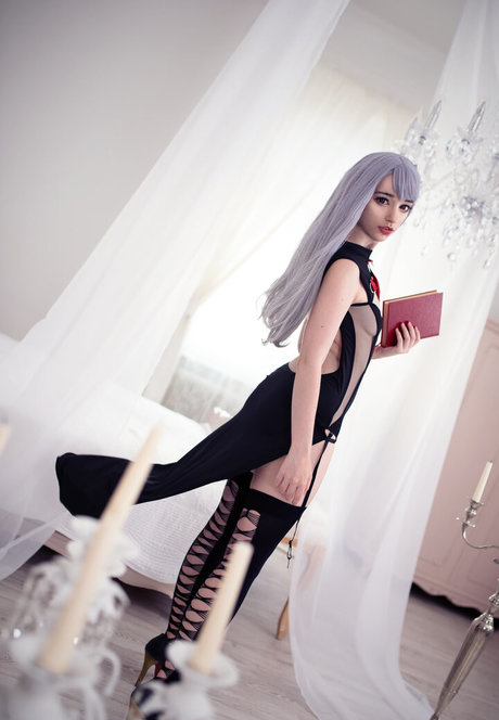 スペードのクイーン オンリーファンズ ホットヌード ギャラリー