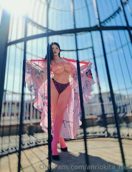 エボニートップオンリーファン えろた アーカイブ