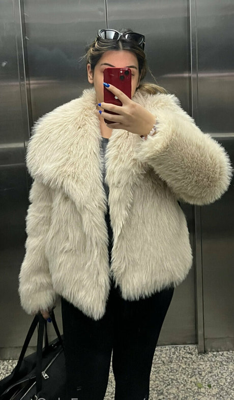 ブルネットのPOV オンリーファンズ アートxxx 画像