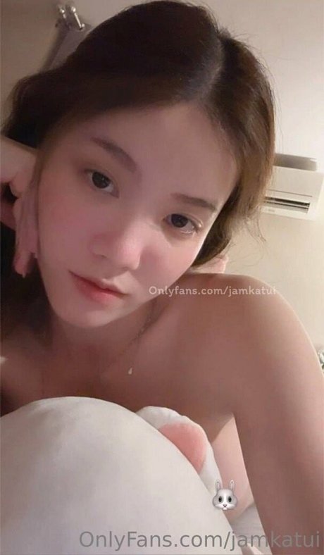 Katuuui 裸の女優 アーカイブ