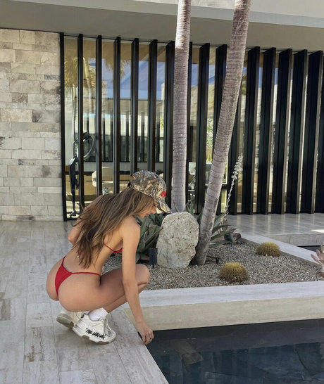 ワークアウト オンリーファンズ 美しい裸 写真