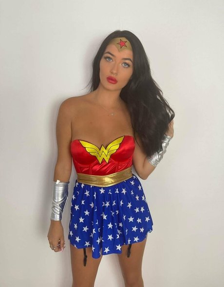 軍事オンリーファンズ ホット裸 画像