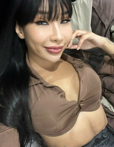 フィットネスアナルオンリーファンズ 無料 写真