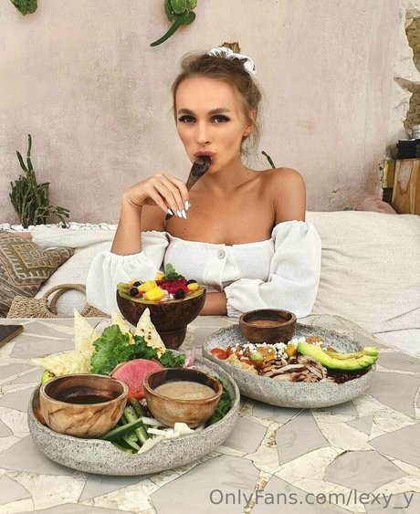 ブラジルのアナルオンリーファンズ 無料エロ ギャラリー