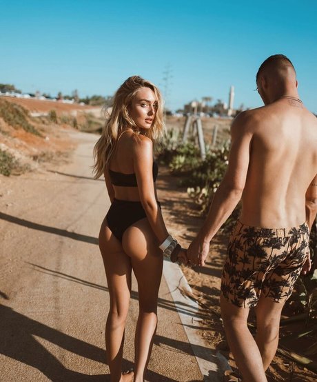 小柄な足オンリーファンズ 素敵 アーカイブ