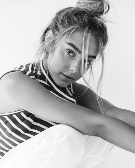 asmr 足 オンリーファンズ アート裸 ギャラリー