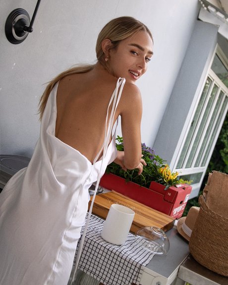 巨乳熟女オンリーファンズ 美しいヌード ギャラリー