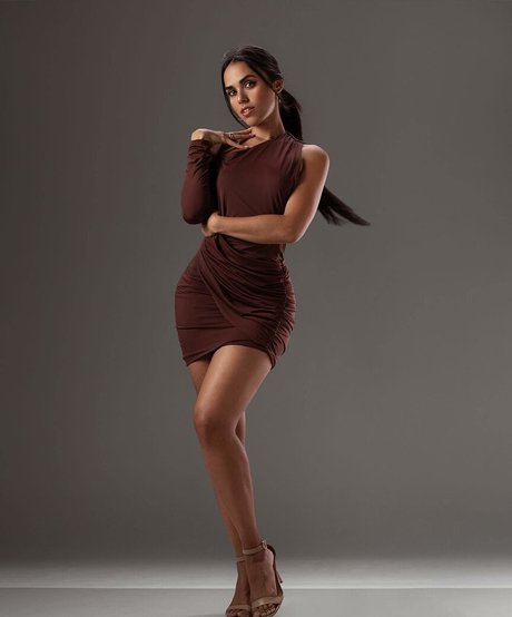 Griselle Menea トップモデル 画像