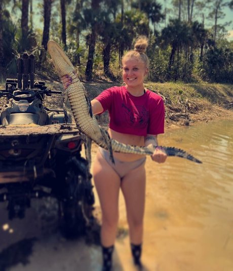 Canam Lyss トップスター ギャラリー