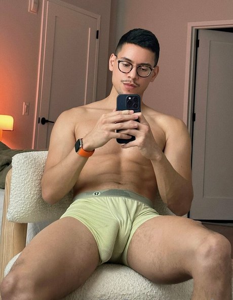 ryxxxfree セクシーなスター 写真