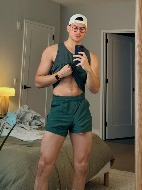 ryxxxfree ポルノスター トップ 写真