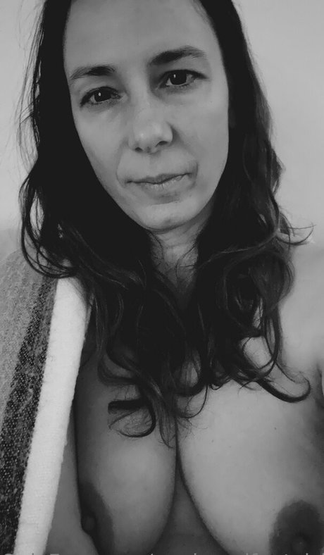 ベビーシッターオンリーファンズ 無料 ギャラリー