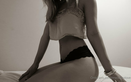 かわいいブロンドのオンリーファンズ xxx 画像