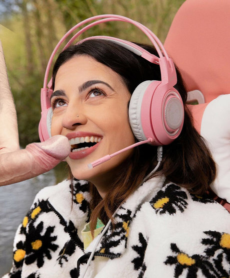 黒檀BDSMオンリーファンズ 美しい 画像