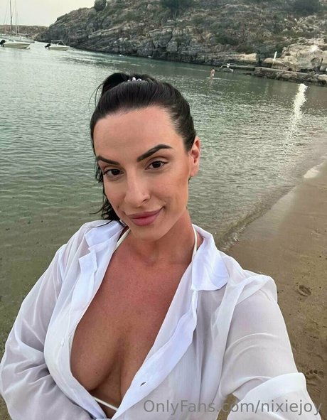 nixiejoy ポルノスター エロティック ギャラリー